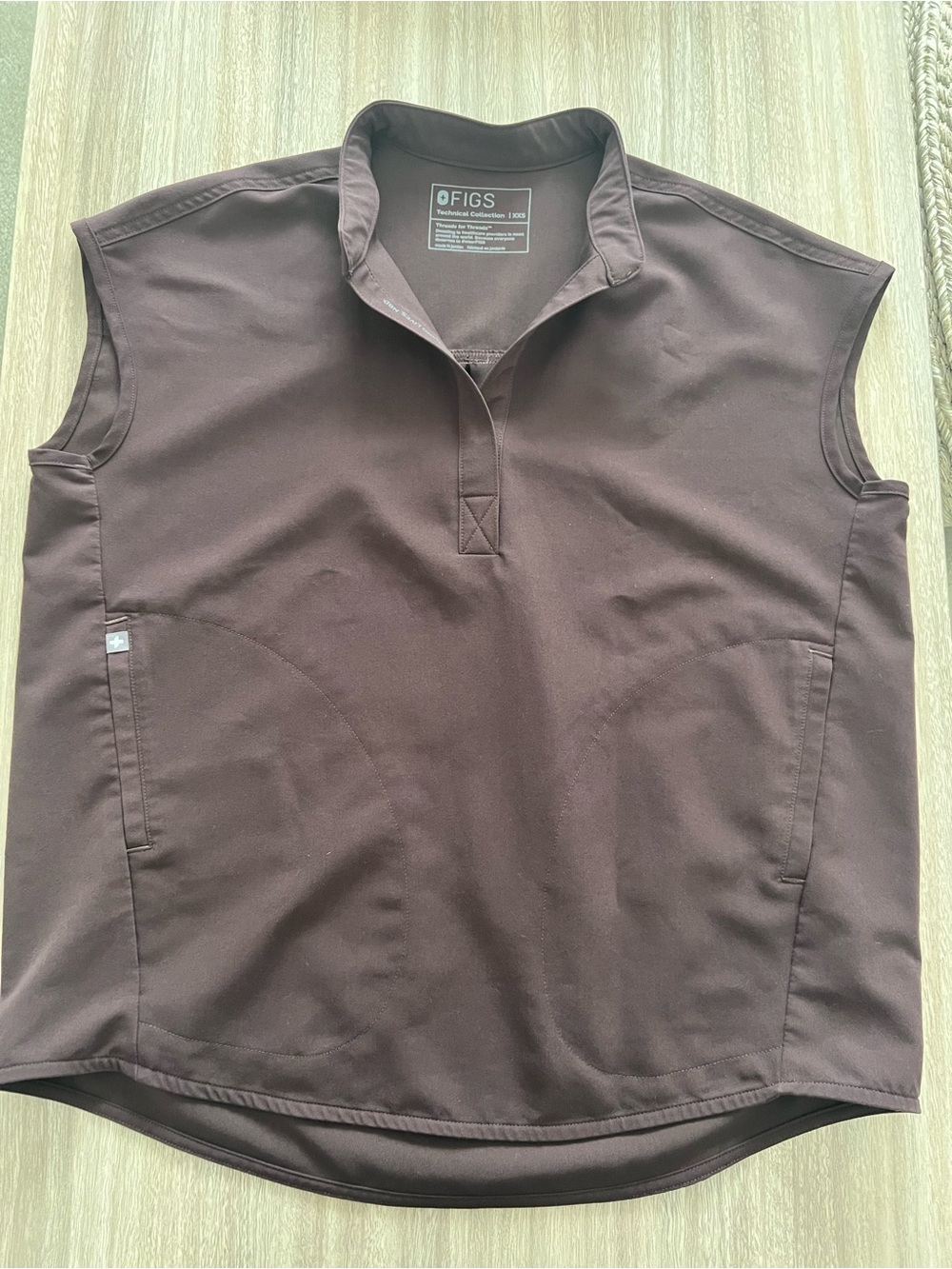 Figs Rafaela Oversized Scrub Top in Espresso